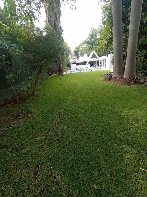 Increíble Villa de descanso con alberca climatizada y jardín tropical photo 1
