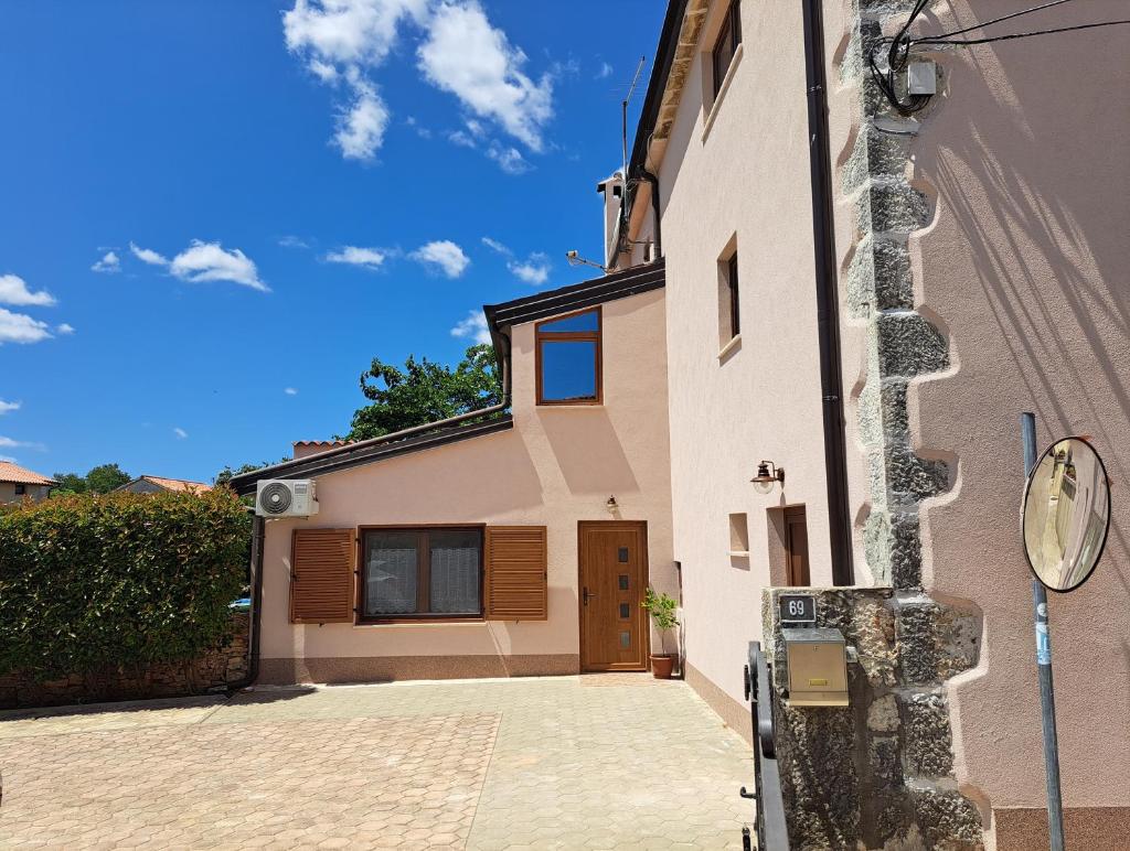 Casa Mirelia - Holiday home for two with garden and whirlpool photo 2