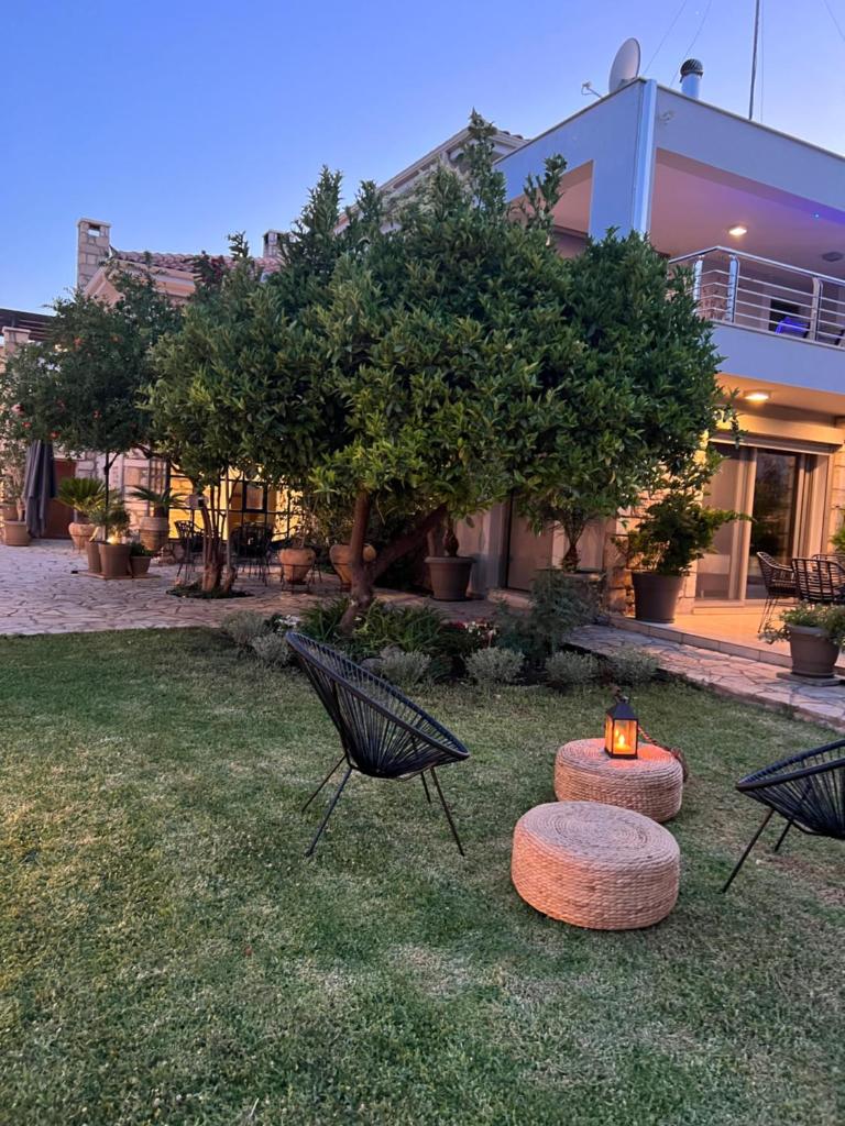Carpe Diem Corinthian Suites Ι