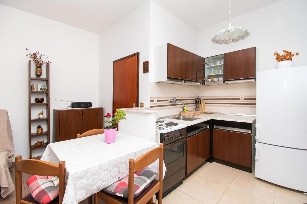 Apartments Cace photo 4