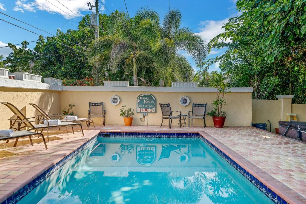 Banyan House Vacation Rentals photo 1