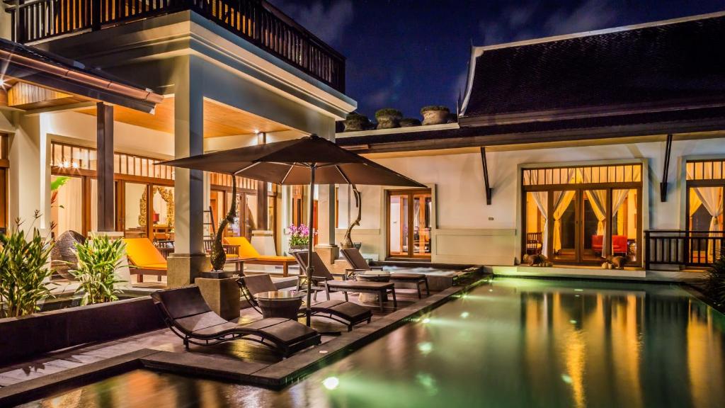 6BR Rawai Seaside Villa Swimming Pool photo 2