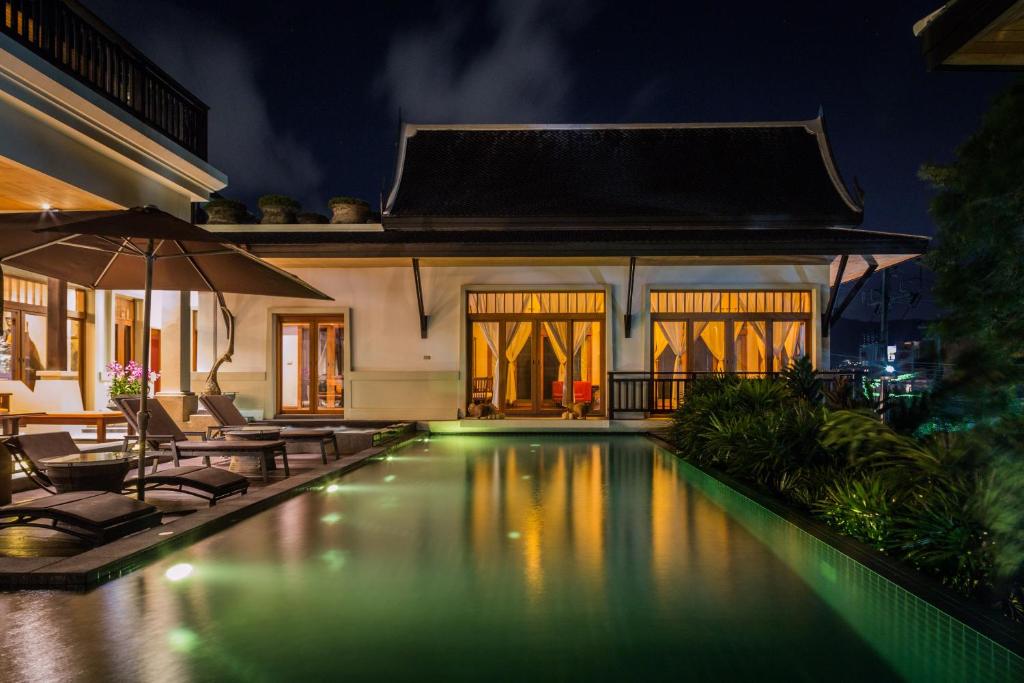 6BR Rawai Seaside Villa Swimming Pool photo 1