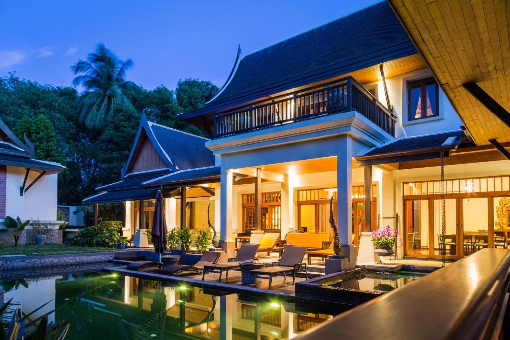 6BR Rawai Seaside Villa Swimming Pool photo 4