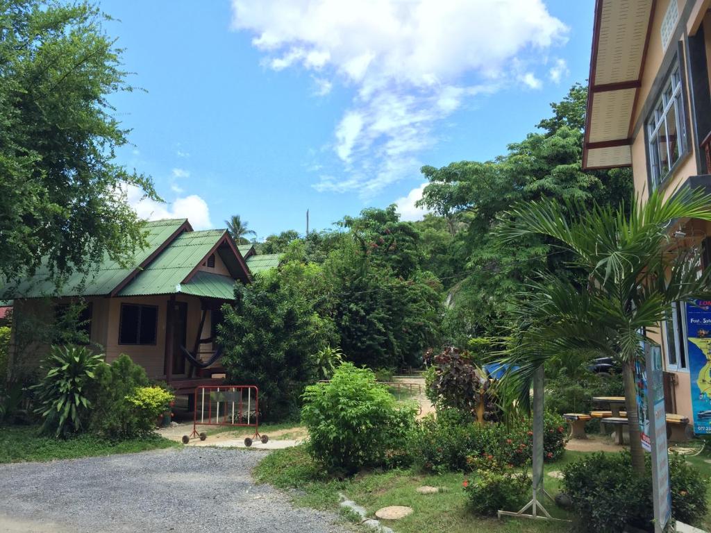 Sandee Bungalow photo 1
