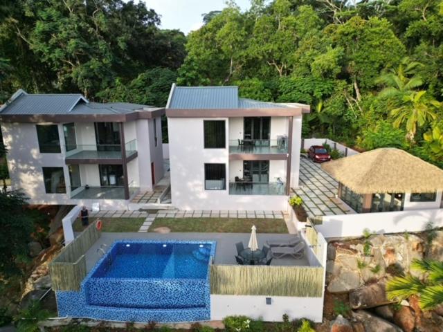 RIVERSIDE RETREAT (SEYCHELLES) photo 3
