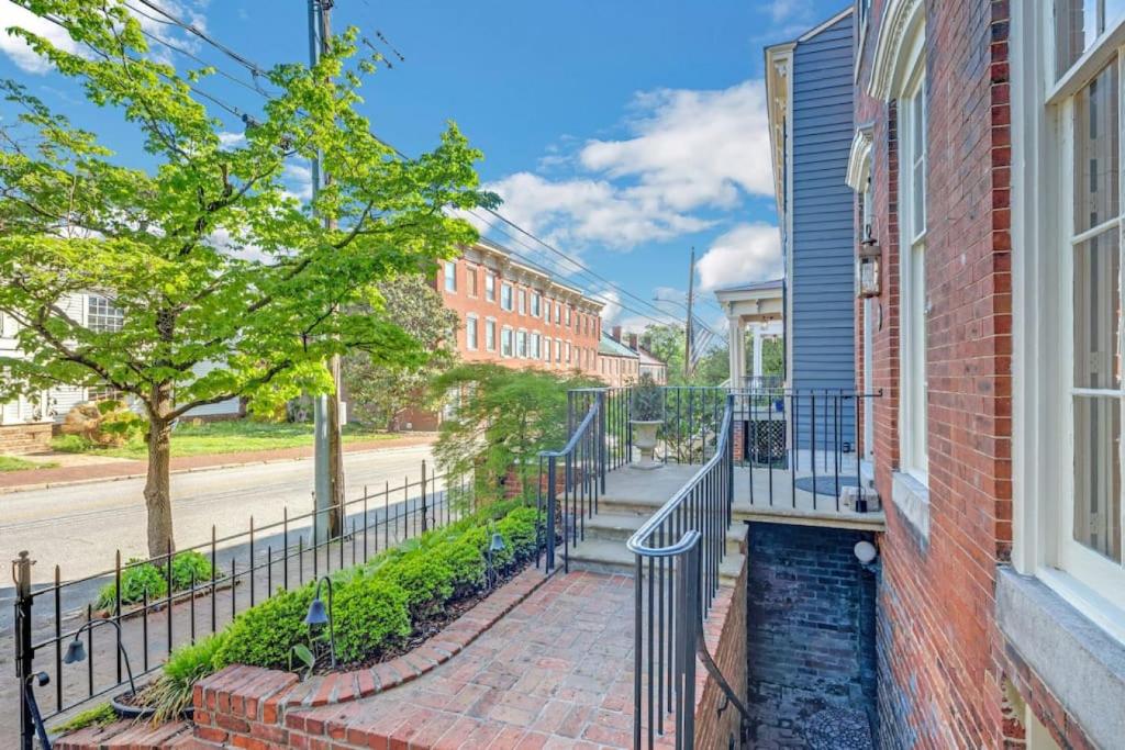 Historic Petersburg Row Home photo 1