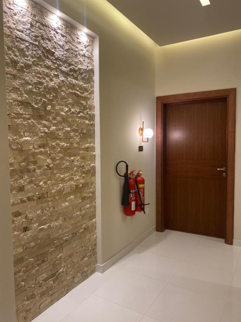 Rateel Apartments photo 3