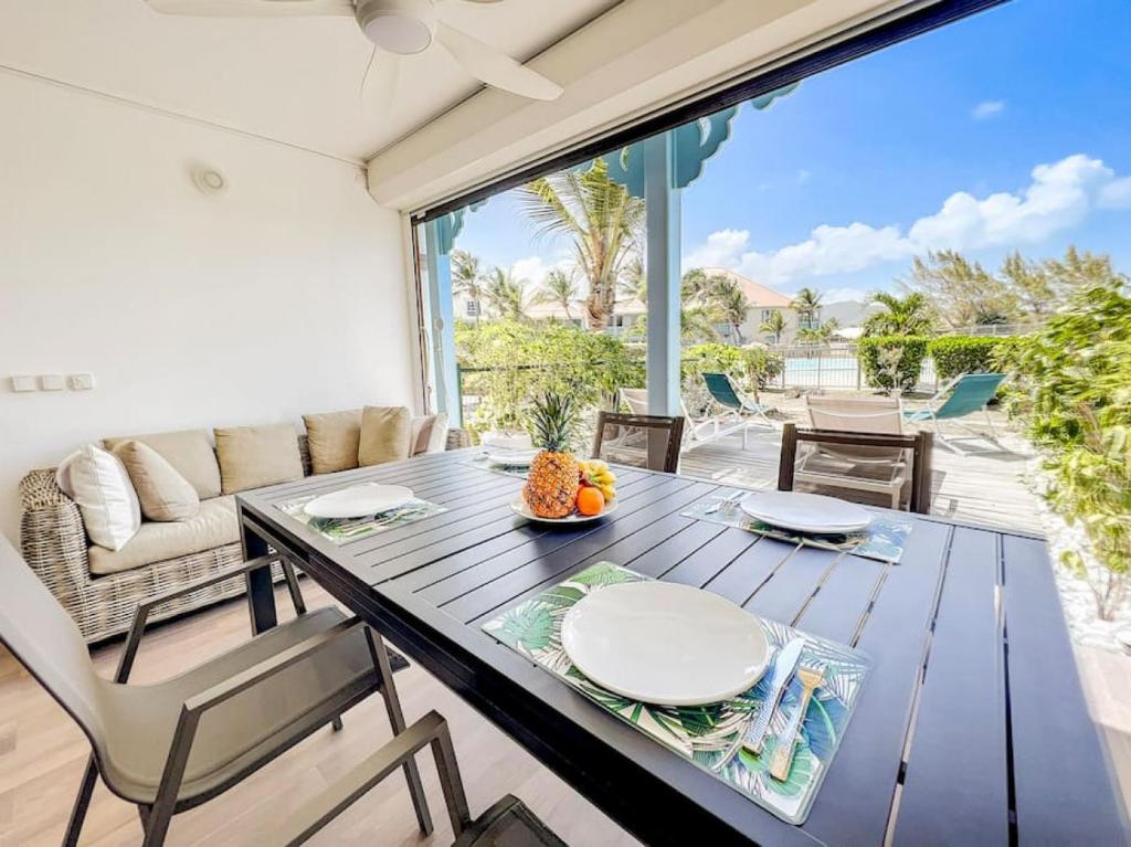 Maison Caraibes beach front on Orient Bay with 2 big pools photo 3