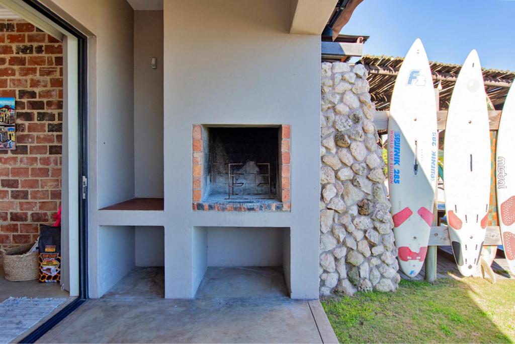 Beach Breakaway Apartment photo 3