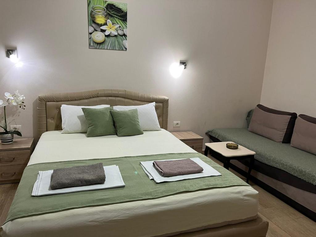 Moonlight Apartments photo 3
