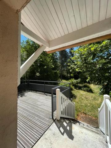 Gîte Maison Fougères droite Saint-Préjet d'Allier 12 personnes photo 2