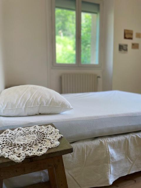 Gîte Maison Fougères droite Saint-Préjet d'Allier 12 personnes photo 3