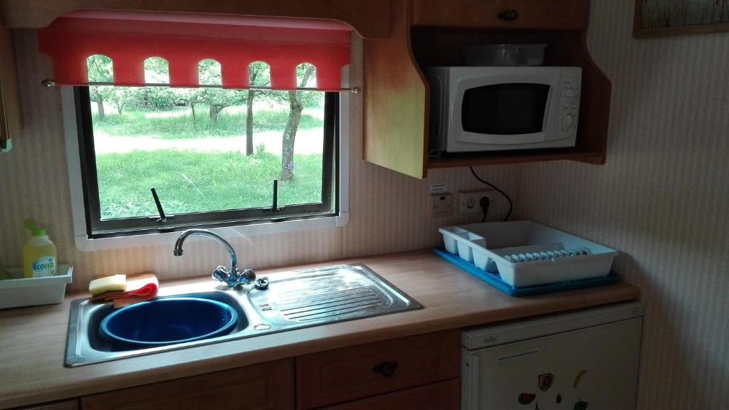 Mobilhome Camping Paradijs photo 3