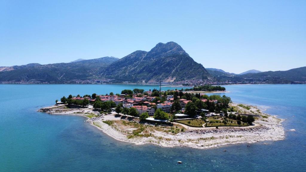 Göl Pension