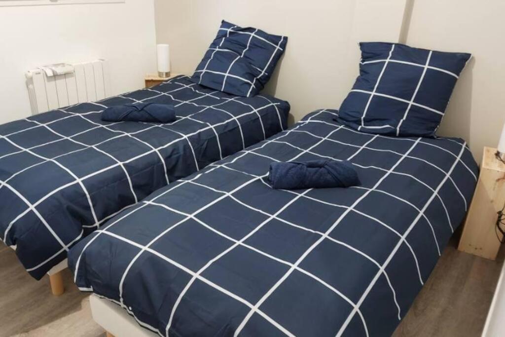 SER3 F2, 1 chambre cour Sweet Home 4 lits individuels photo 1