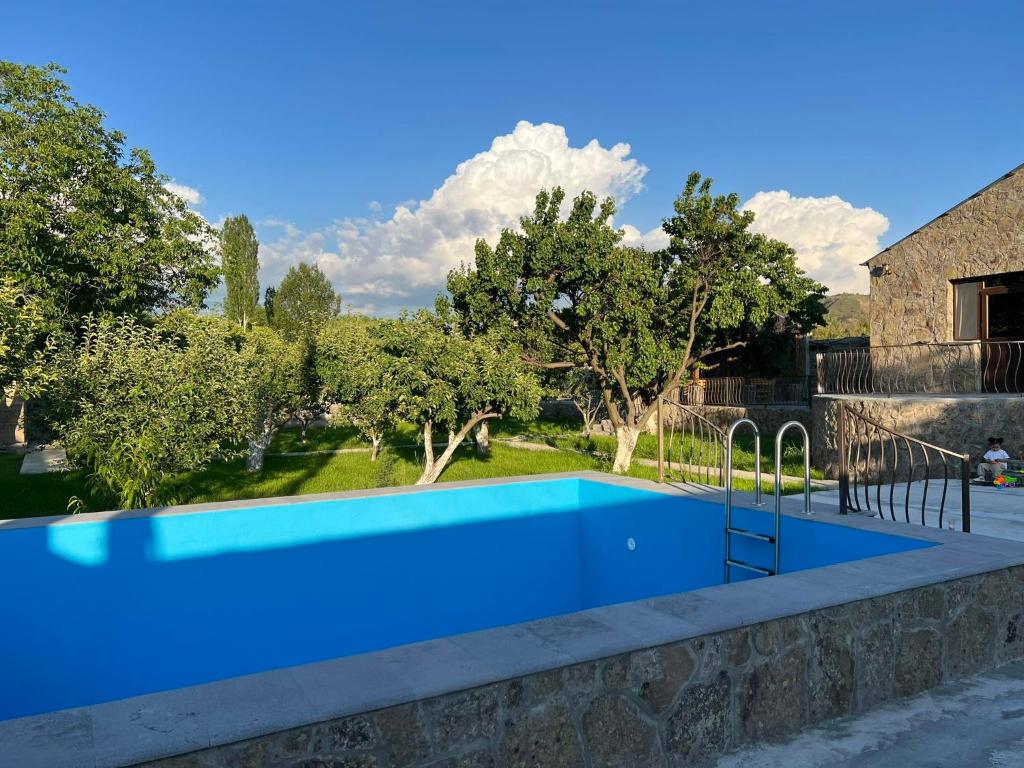 Luysi Garden