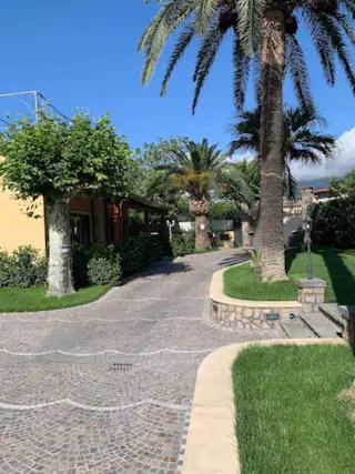 Villa Lucia, Naples