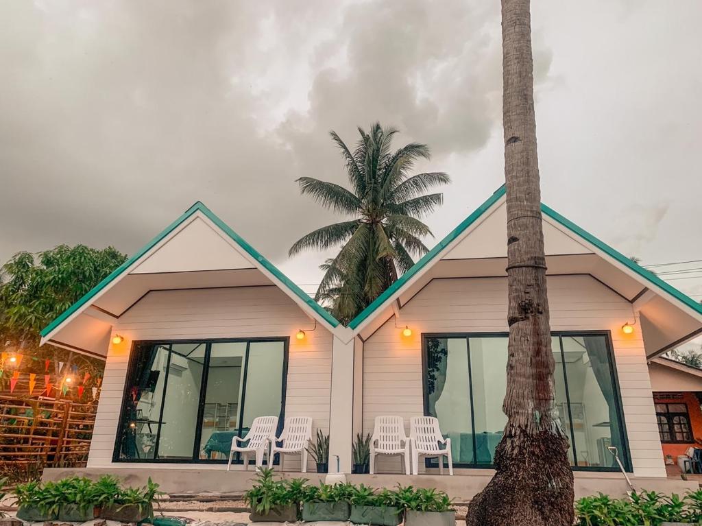 Mook tawan Beach house photo 2