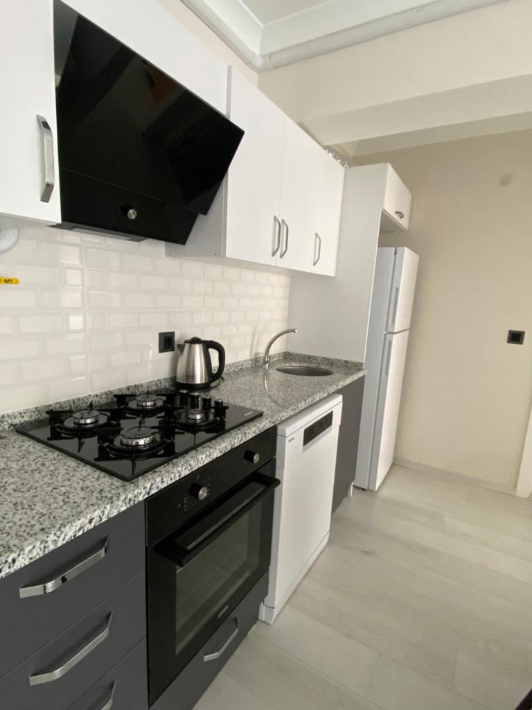 1461 Üniversite Aparts photo 4
