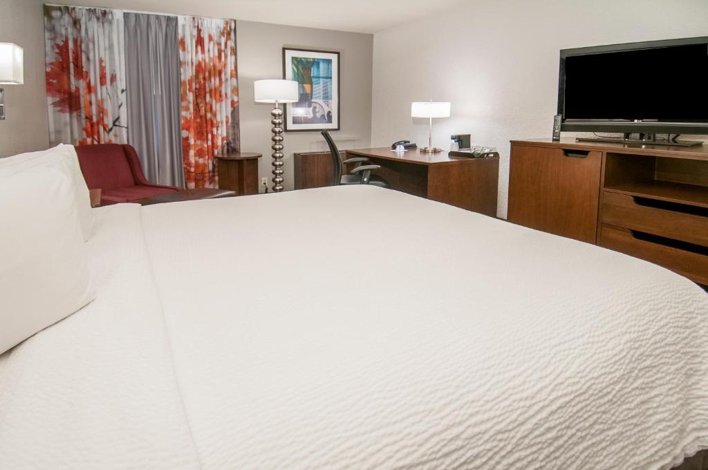 Fairfield Inn & Suites by Marriott Dallas DFW Airport South/Irving photo 1