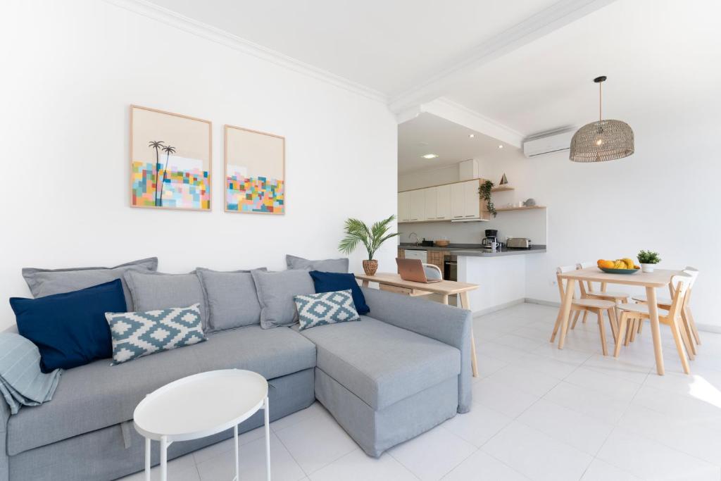 Agaete White&Blue House photo 1