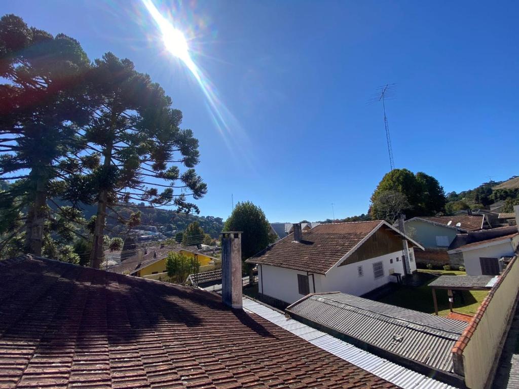 Casa aconchegante pertinho de tudo, ótima localização. photo 4
