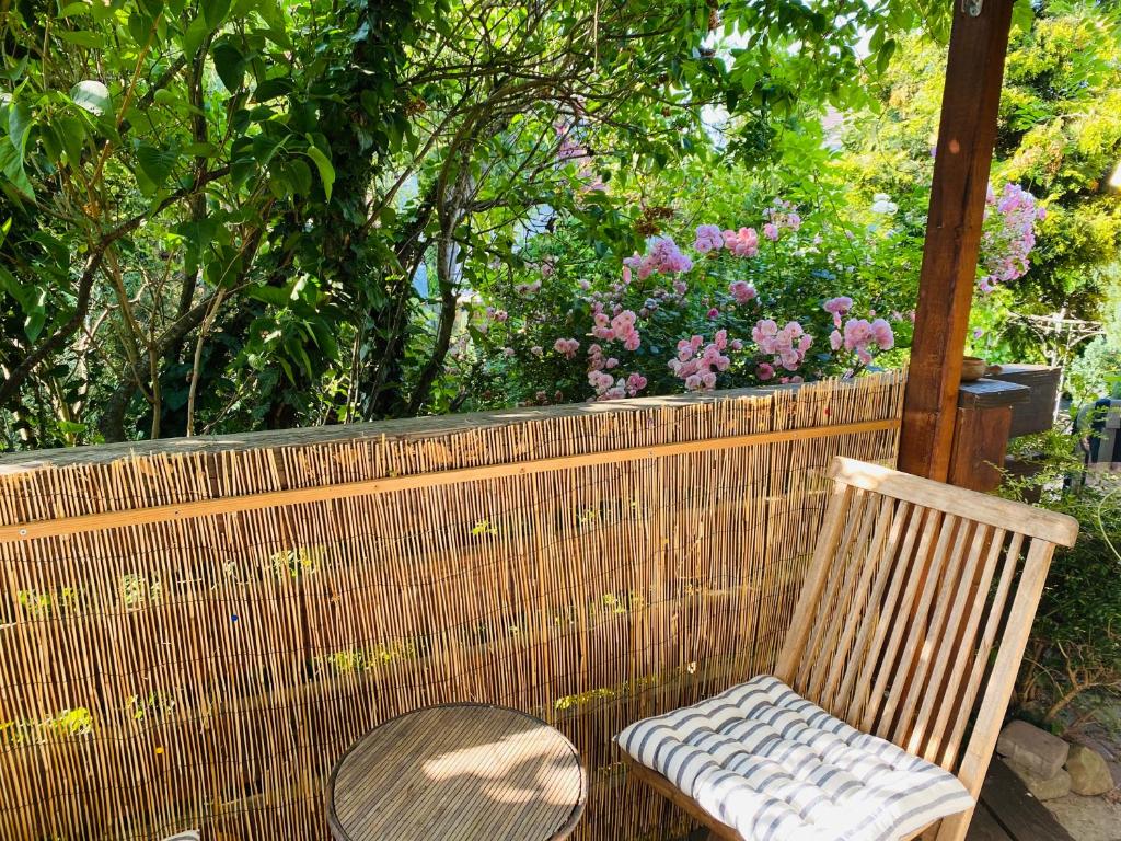 Ferienwohnung mit schöner Terrasse. photo 4