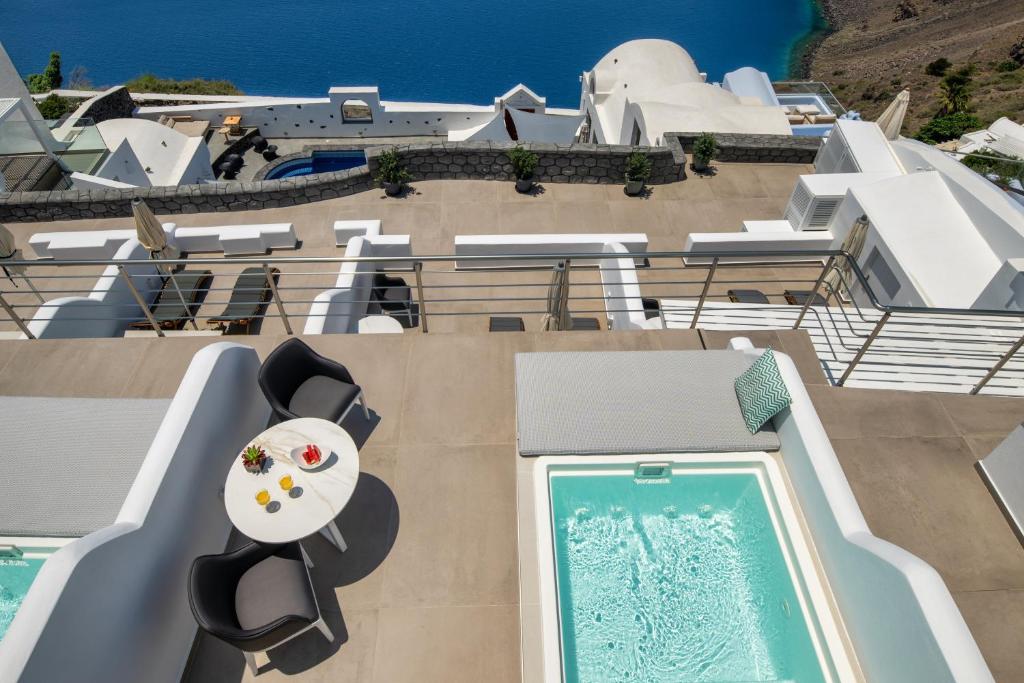 Aura Suites photo 4