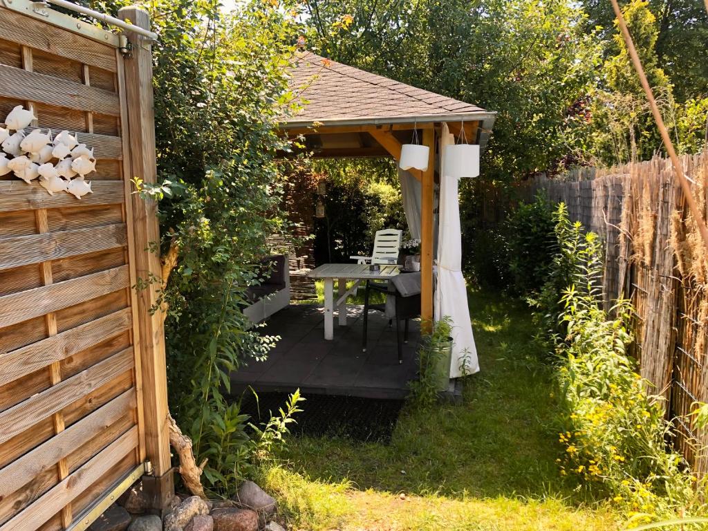 GartenApartment Strandgut mit Outdoor Whirlpool und Garten photo 3