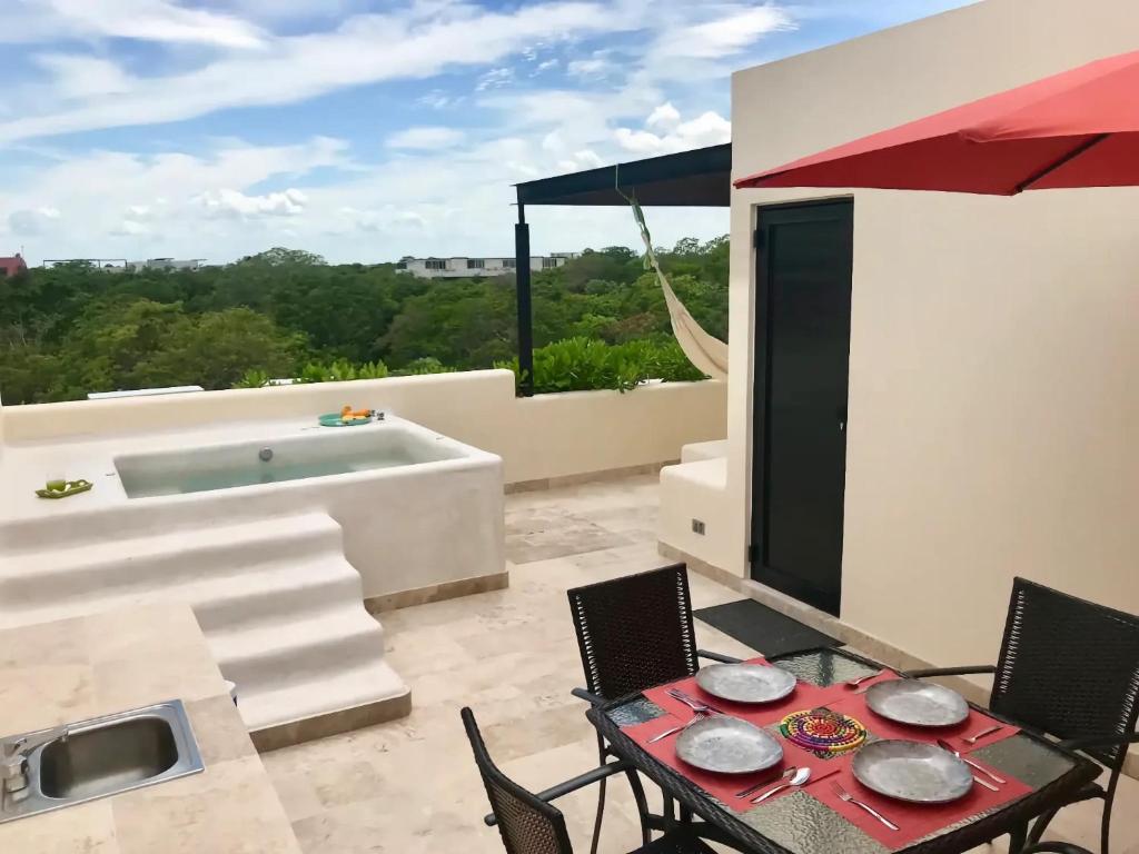 Tulum Hideaway with Penthouse Pool and Jungle photo 3