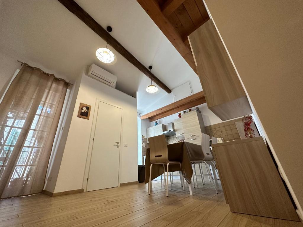 VELLETRI-Appartamento al centro-Aria condizionata-Netflix-Wifi photo 3