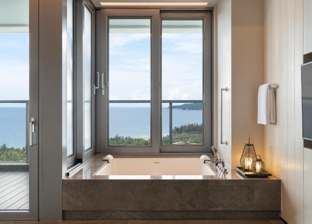 Rosewood Sanya Room Type - Seascape Ocean View Twin