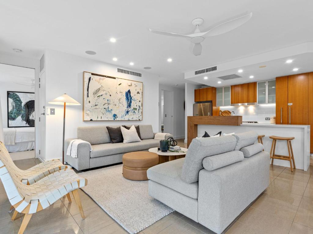 Cotton Beach 94 Mid-Floor Penthouse with Bush View photo 4