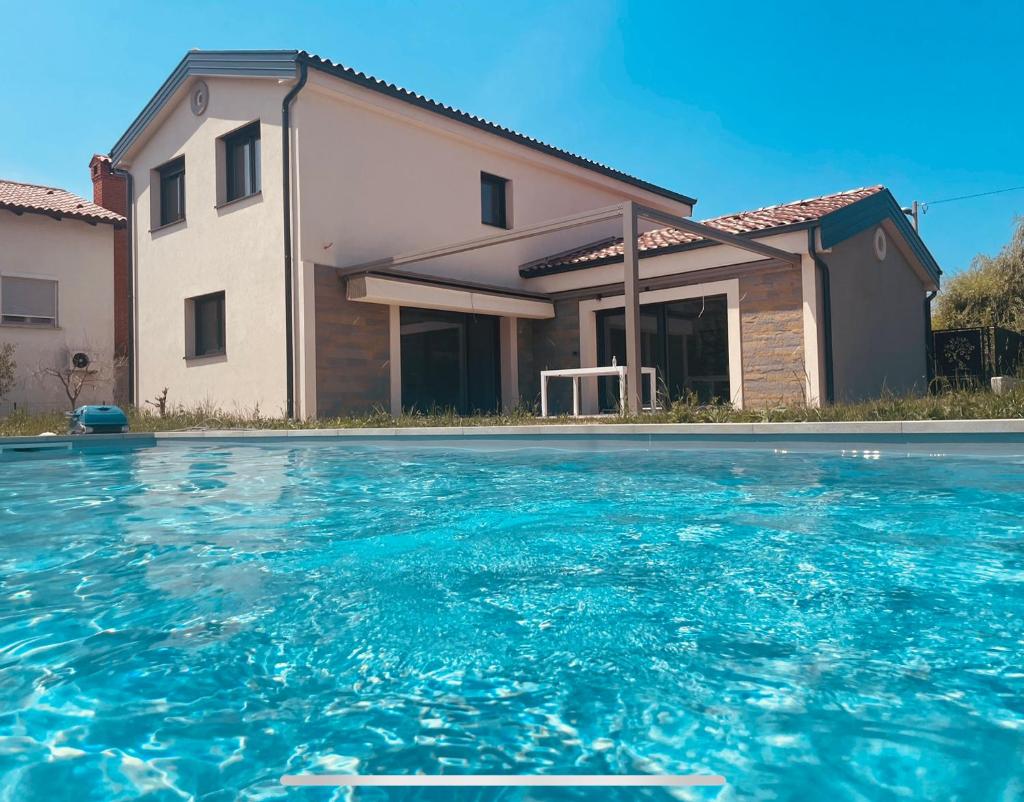 Paradise villas with swimming pool photo 3