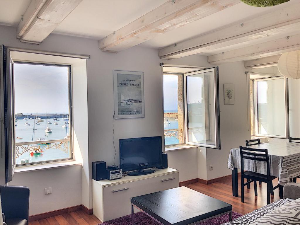 Appartement Granville, 2 pièces, 2 personnes - FR-1-361-88 photo 1