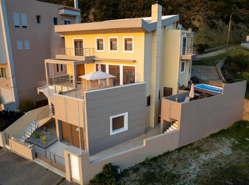Halide Luxury Villa photo 1