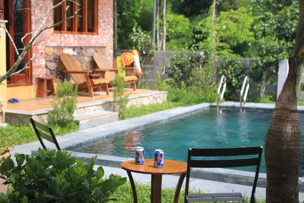 Bach Ma Trekking Hillside Homestay 