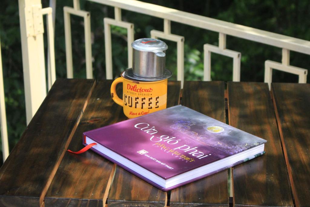 Bach Ma Trekking Hillside Homestay 