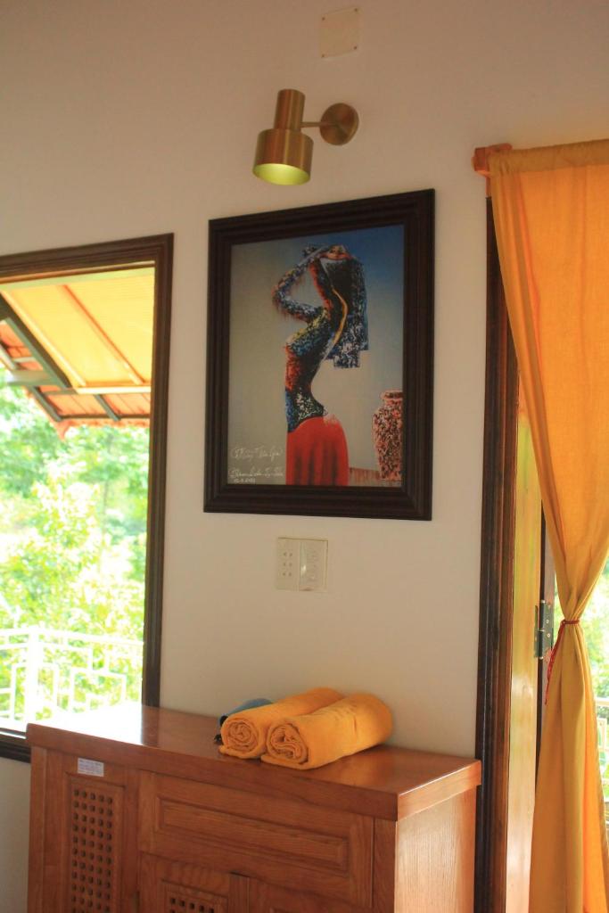 Bach Ma Trekking Hillside Homestay 