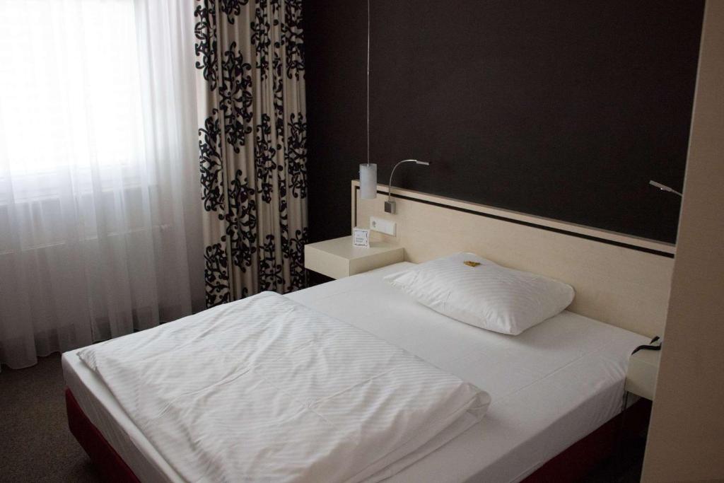 Hotel Schwanen Stuttgart Airport/Messe photo 1