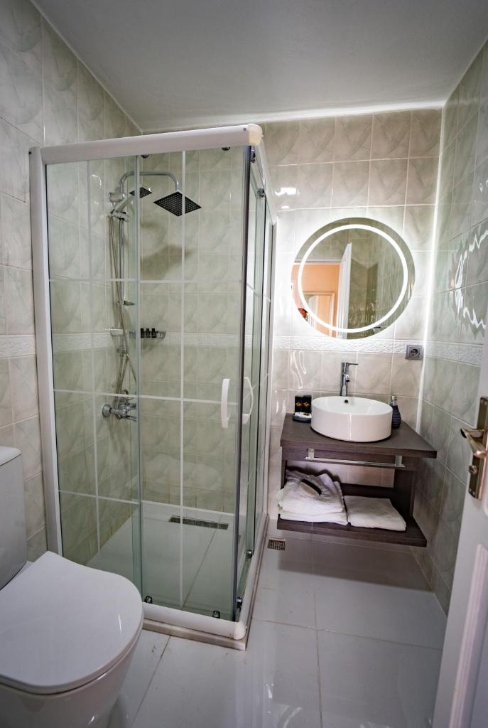 Carrington Suites photo 1