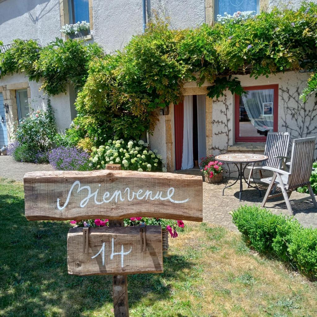 LE LIT DE LA SEMOY Chassepierre photo 2