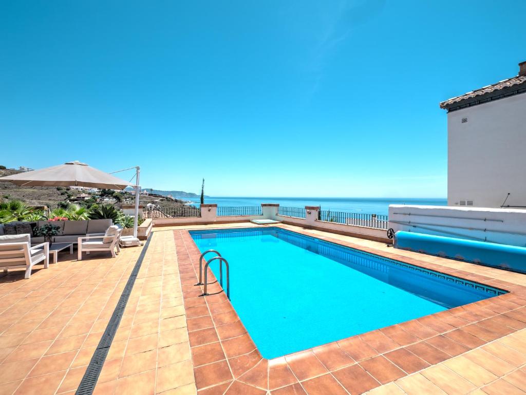 Luxury villa with private pool and 7 bedrooms photo 3
