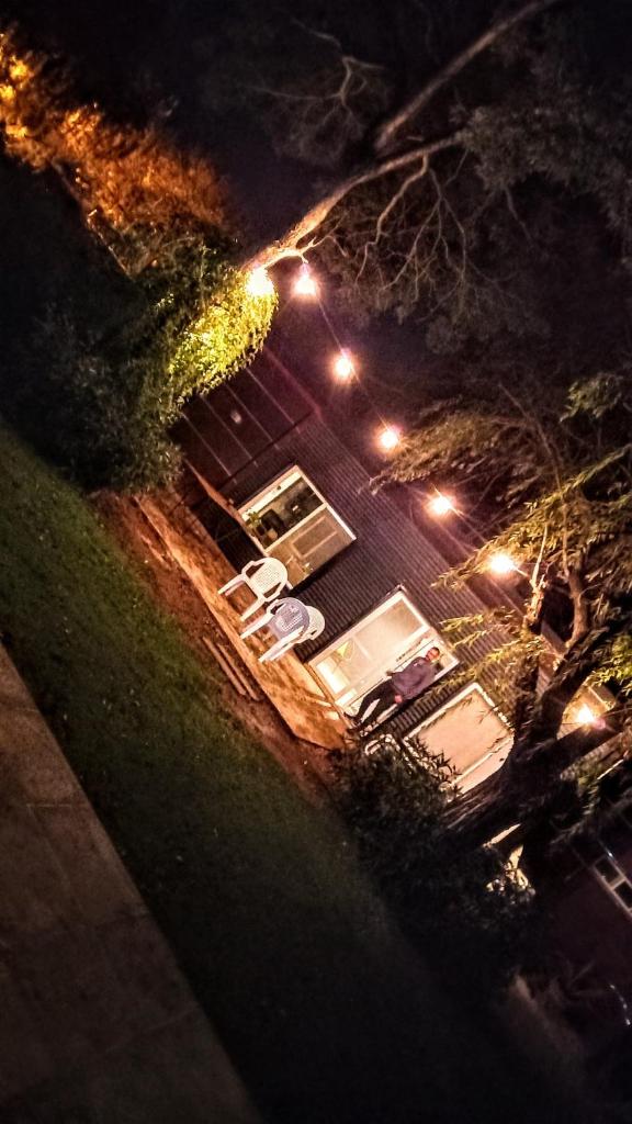Casa bajo los arboles photo 3