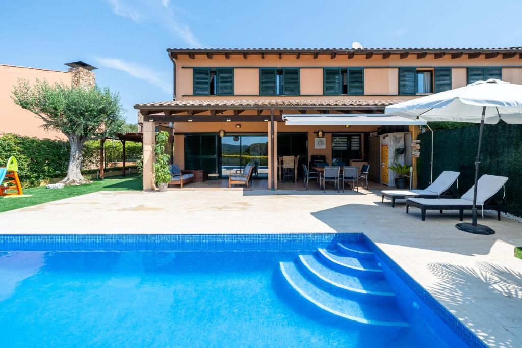 Hauzify I Villa Sagrera