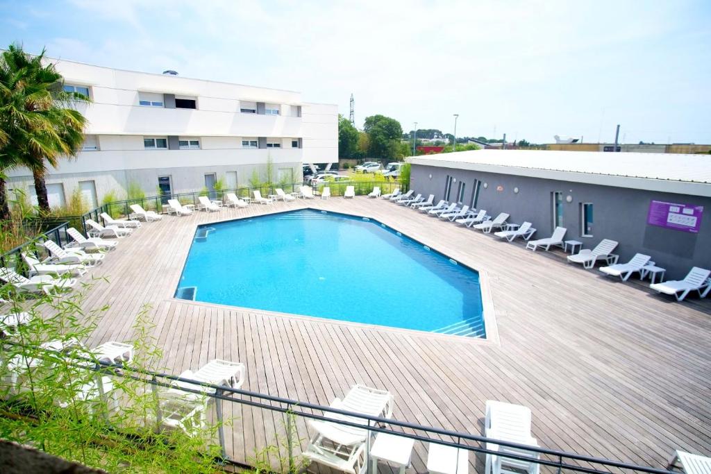studio climatisé avec piscine Parking Tram