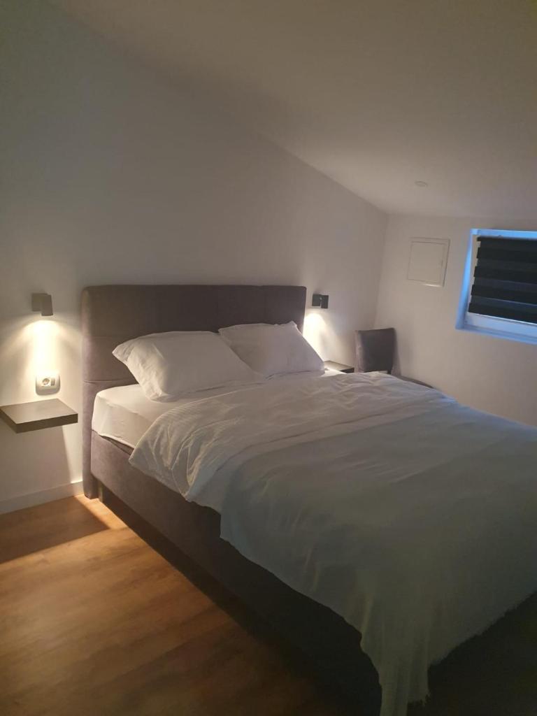 MB Apartman photo 2