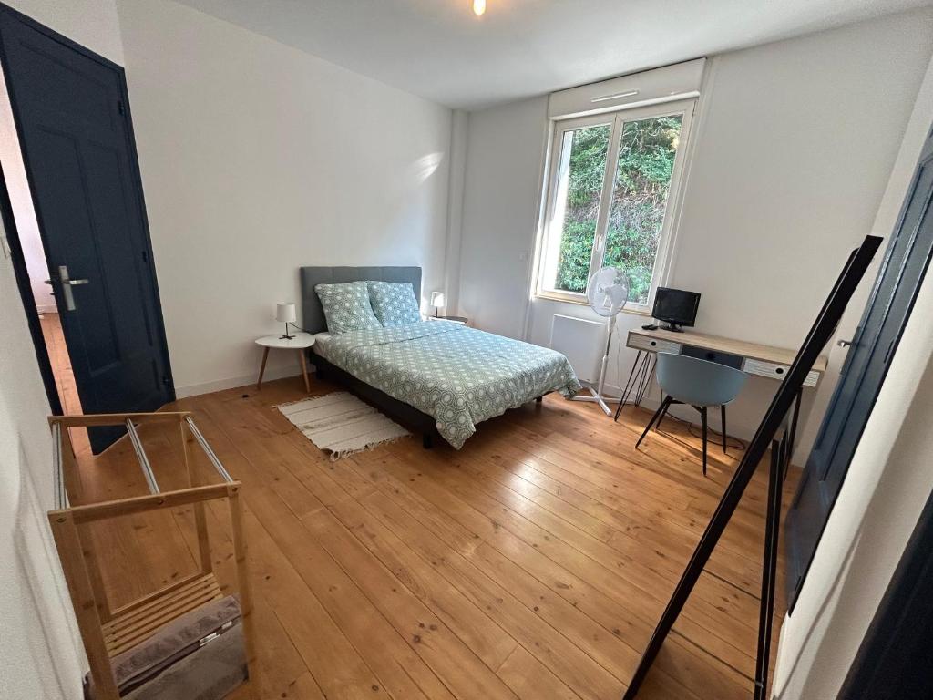 Appartement confortable de 80m2 Centre ville de Quimper & Parking privé photo 4