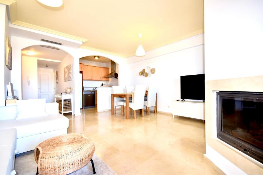 Bermeja view apartment photo 2